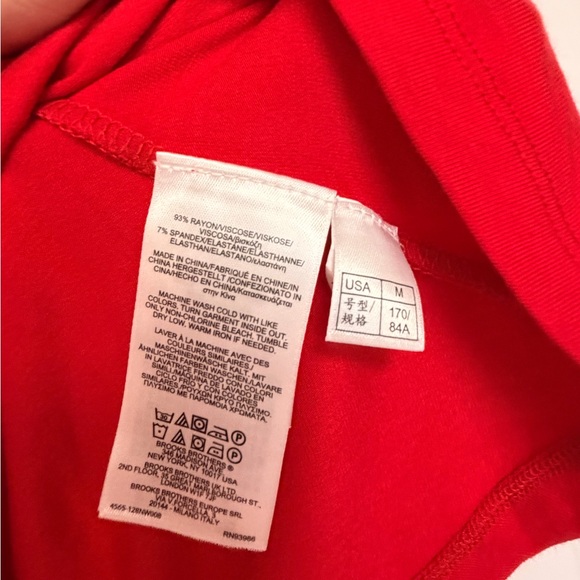 ❤️ Brooks Brothers Vibrant Red Ruched Back Top Size Medium NWT Y2K Aesthetic ❤️ - Picture 5 of 5